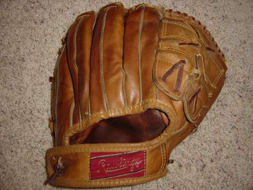 Mickey Mantle Rawlings BSMM Back